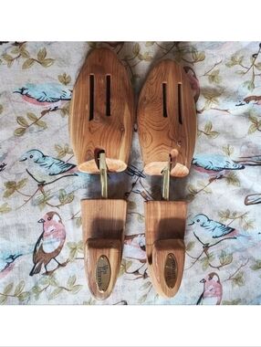 Allen Edmonds Wooden Cedar? Men's Wood Shoe Stretcher Form Size Large Adjustable